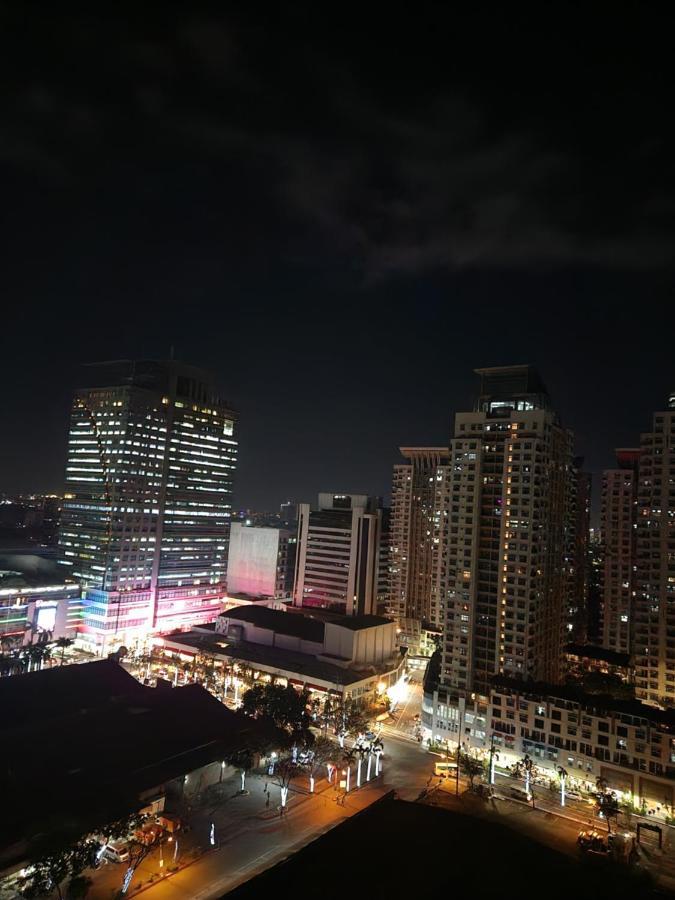 Manhattan Plaza Tower 1 Quezon City Exterior photo